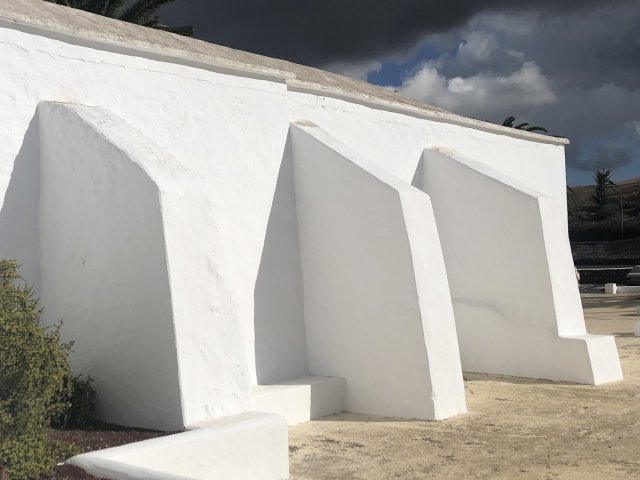Buttresses