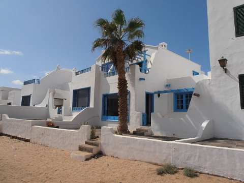Apartments Famara Beach House